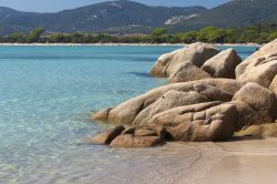 La spiaggia di Santa Giulia di trova a sud di ...