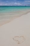 La spiaggia fine di un isola dell'Atollo di Rasdhoo, Maldive - © tkachuk / Shutterstock.com