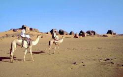 Le piramidi di Meroe nel Sudan -  Foto di Giulio ...