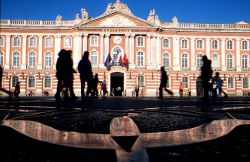 Le Capitole, il Municipio di Tolosa  - © ...