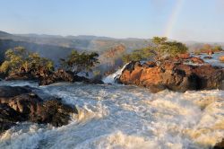 Le cascate di Ruacan waterfalls, tra le più belle della Namibia - © Grobler du Preez / Shutterstock.com