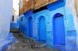 Le porte blu di Chefchaouen, Marocco - © ronniewallen - Fotolia.com