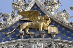 Il Leone di San Marco, con le ali ed il vangelo, ...