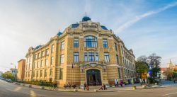 Libreria universitaria, Cluj Napoca - In piazza Lucian Blaga Pacii si trova la sede della libreria universitaria di Cluj Napoca. Principale centro di studio della Transilvania e secondo del ...