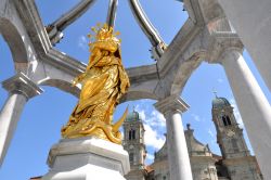Statua dorata della Madonna, Santuario di Einsiedeln - © Waldteufel 