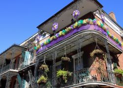 Carnevale nel Quartiere Francese, New Orleans  - Una delle più grandi feste degli Stati Uniti, quella che si svolge in occasione del carnevale, si veste di colori e decorazioni nel ...