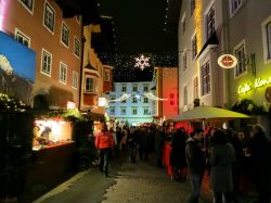 Mercatini a Kitzbuhel, fotografati di notte