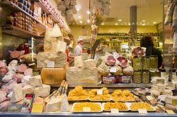 Il Mercato di Mezzo a Bologna, Emilia Romagna. ...