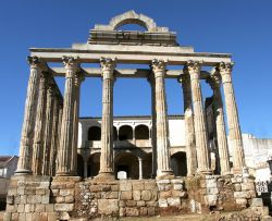 Merida Estremadura il Templo de Diana - Copyright foto www.spain.info