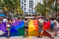 Miami Beach Gay Pride Parade, Florida: il gay pride è ormai diventato un appuntamento immancabile nel calendario di Miami Beach, che dal 2009 ospita questo evento in grado di richiamare ...