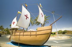 Modello della Santa Maria, la nave di Cristoforo Colombo a Palos de la Frontera (Spagna) 105724964 - © Ammit Jack / Shutterstock.com