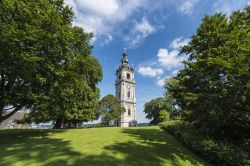 Il Beffroi di Mons, la torre campanaria alta 87 metri (Belgio) - © Anibal Trejo / Shutterstock.com 