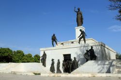 Il Monumento alla liberta di Nicosia (Cipro) - © anasztazia / Shutterstock.com