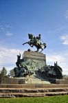 Nel Parco del Valentino di Torino (Piemonte) sorge il monumento equestre dedicato ad Amedeo di Savoia duca d’Aosta, vissuto tra il 1845 e il 1890. La statua, realizzata da Davide ...