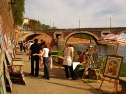 Artisti sulla riva della Garonna a Tolosa - © OTT – F. Dumond