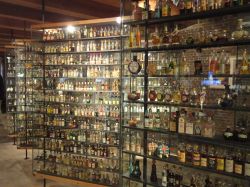 Museo del Jenever a Schiedam, la grande  collezione di liquori