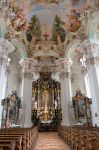 La Navata centrale ovale della chiesa di Nostra Signora a Steinhausen in Germania