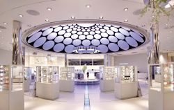 Negozio SWAROVSKI a Wattens - © sollundhaben18  ...