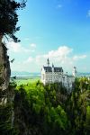 Neuschwanstein, il castello della Baviera reso immortale dalla follia di Re Ludwing si trova vicino a Fussen, in Baviera - © Francesco Carucci / Shutterstock.com