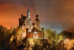 Neuschwanstein castello Baviera fotografato di notte - © SergeyBorisov / Shutterstock.com