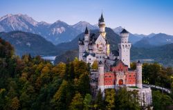 Neuschwanstein, il magico castello Baviera che ha ispirato Walt Disney 256420444