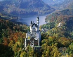 Neuschwanstein la magnifica fortezza di Re Ludwig ...