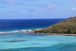 Oil Nut Bay - Questa baia si trova nella parte est di Virgin Gorda. Raggiungibile solo via mare, sarà presto una delle destinazioni più famose delle Isole Vergini Britanniche. ...