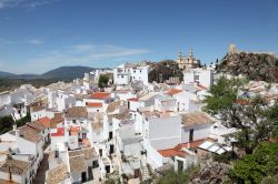 Olvera il borgo bianco dell'Andalusia in Spagna - © Philip Lange / Shutterstock.com