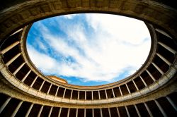 Palazzo Carlo V a Granada - © Alexander Tihonov / Shutterstock.com