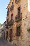 Palazzo Langone nel centro storico di Sasso di Castalda - ©  Pro loco