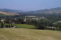 Il Panorama Schieti in provinica di Urbino nelle Marche - © Limoncellista - GFDL, Wikipedia