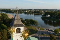 Panorama su Yaroslavl, Russia  - Il suggestivo panorama di cui si può godere osservando la città di Yaroslavl i cui commerci, un tempo come ancora oggi, si svolgevano lungo ...