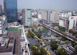 Panorama del centro moderno di Kawasaki Giappone - © Hykw-a4 - CC BY-SA 3.0 - Wikimedia Commons.