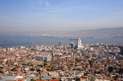 Panorama di Smirne: si tratta della terza città ...