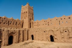 Particolare architettonico del castello di fango di Ait Benhaddou, Patrimonio UNESCO del Marocco, in Africa - © Sam Strickler / Shutterstock.com