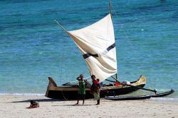 Pescatori in spiaggia Madagascar - Foto di Giulio Badini