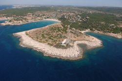 Phare de la Couronne, si trova no ndistante da Martigues in Provenza - Cortesia foto, www.ville-martigues.fr/