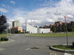 Piazza Amendola e la chiesa di San Bartolomeo ...