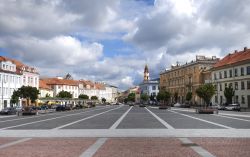 Piazza della città vecchia di Vilnius ...