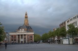 Piazza del mercato a Groningen, la famosa Grote Markt nel centro della città dell'Olanda