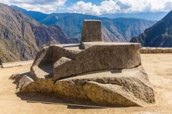 Mura Inca a Machu Picchu, Perù - In questa immagine un particolare delle mura costruite all'epoca dell'impero Inca con grandi blocchi di granito. Nello specifico ci troviamo in ...