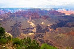 Pima Point, una foto panoramica lungo il Rim Trail del Grand Canyon in Arizona - © Arlene Treiber / Shutterstock.com