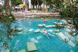 Piscina termale a Hierapolis, anche i romani ...