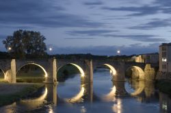 il Ponte vecchio di Carcassonne in Francia. Il ...