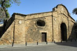 La Porta di Famagosta, uno degli ingressi storici di Nicosia, la capitale di Cipro - © anasztazia / Shutterstock.com