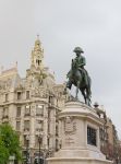 Passeggiando per Porto incontrerete la statua di Dom Pedro, imperatore del Brasile e ventottesimo re del Portogallo, per due mesi, nel 1826 © Martin Lehmann / Shutterstock.com