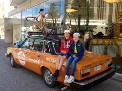 Retroronde, Belgio: il ciclismo storico celebra l'ammiraglia Molteni, quella che assisteva il cannibale Eddy Merckx