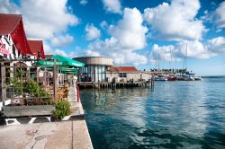 Ristorante sul mare Oranjestad Aruba - © PlusONE / Shutterstock.com 