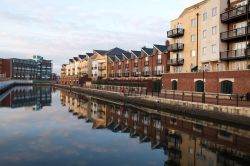 Appartamenti creati a seguito della ristrutturazione della Vecchia baia di Cardiff in Galles - © Rick P Lewis / Shutterstock.com