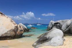 Rocce levigate e mare limpido a Virgin Gorda, Caraibi - © Achim Baque / Shutterstock.com